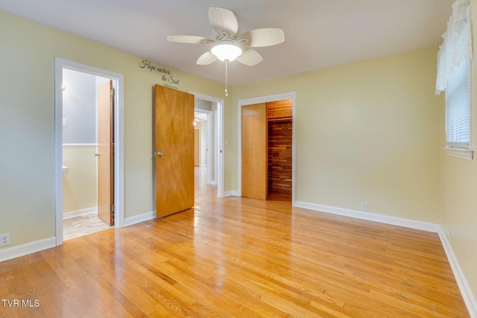 Photo #16: 1669 Highway 91 