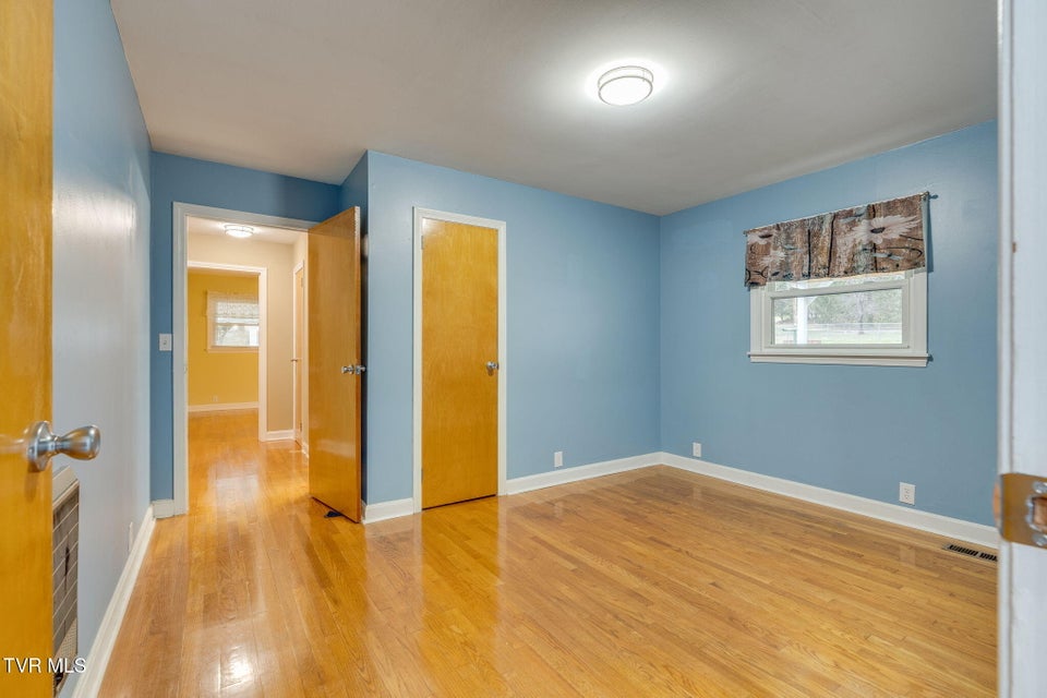 Photo #21: 1669 Highway 91 