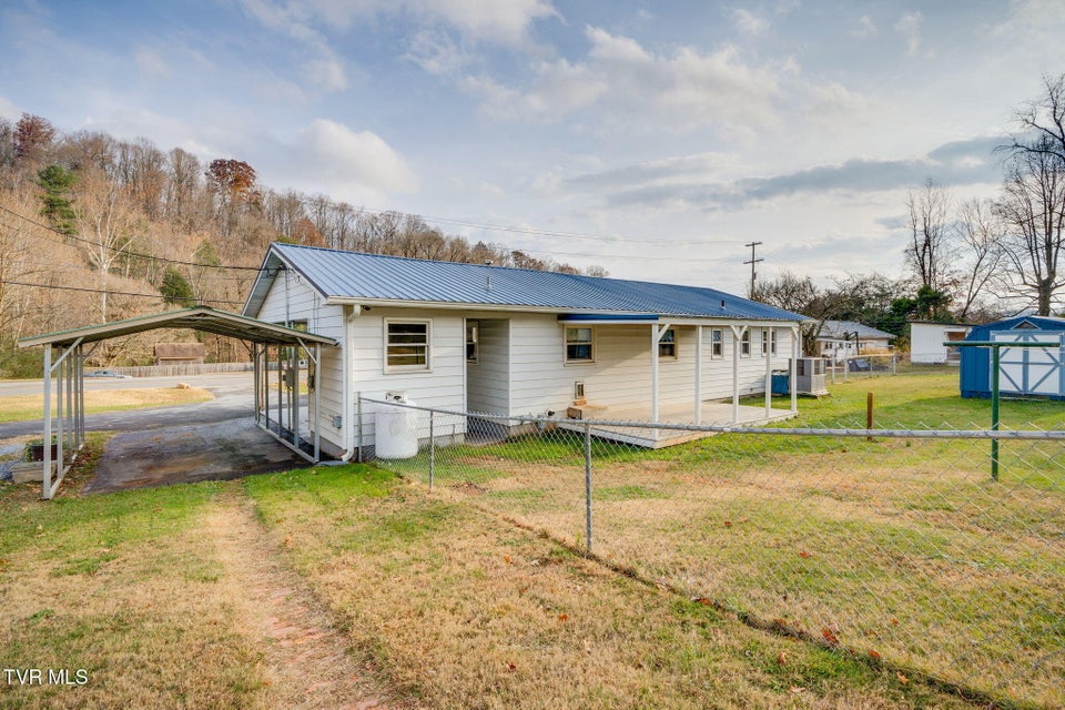 Photo #26: 1669 Highway 91 