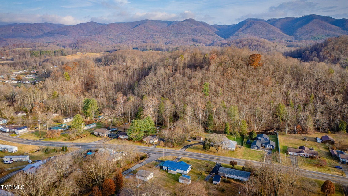 Photo #35: 1669 Highway 91 