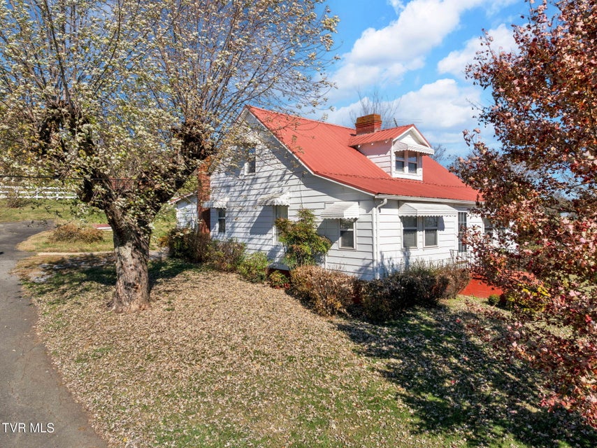 Photo #3: 2873 Main Street