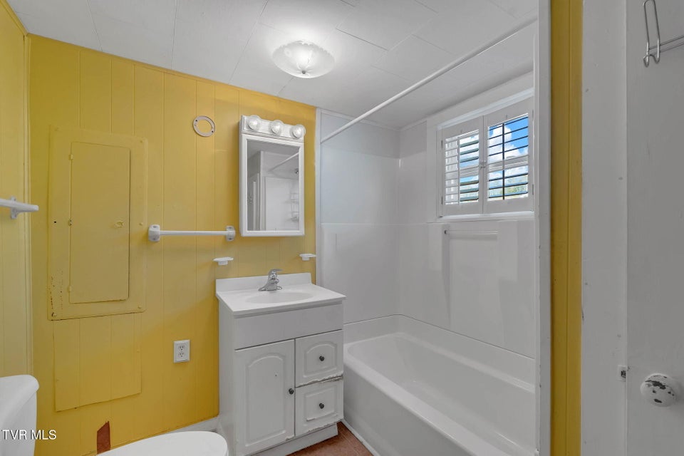 Photo #15: 2873 Main Street