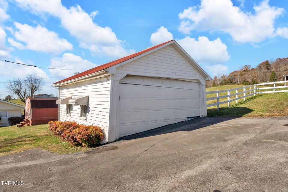 Photo #27: 2873 Main Street