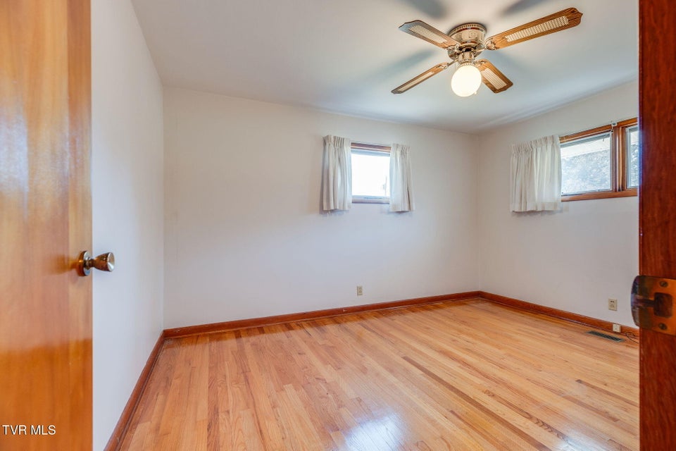 Photo #16: 106 Patrick Henry Circle