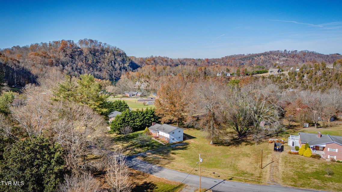 Photo #27: 106 Patrick Henry Circle