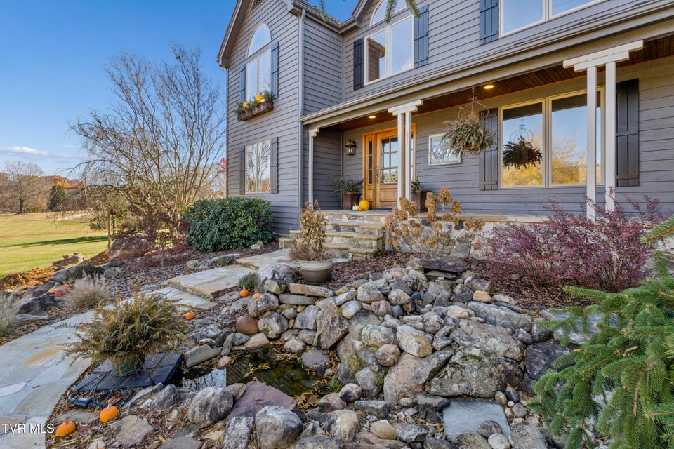 Photo #4: 217 Lake Meadow Drive