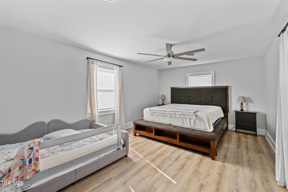 Photo #11: 1520 Tremont Avenue