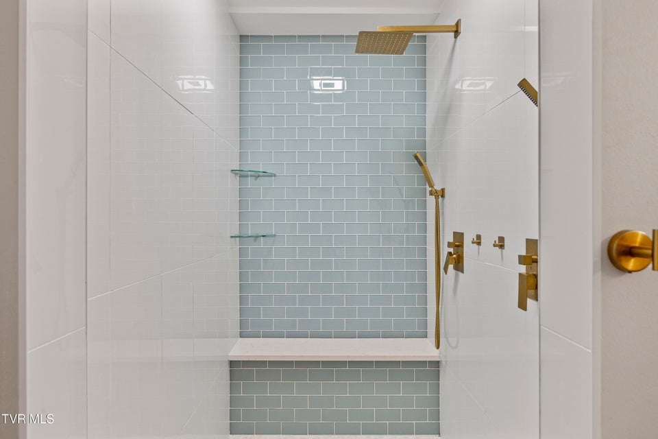 Photo #15: 1520 Tremont Avenue