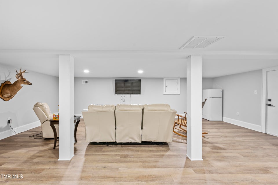 Photo #23: 1520 Tremont Avenue