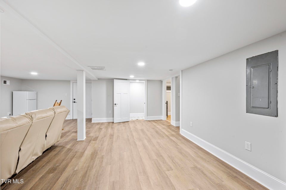 Photo #24: 1520 Tremont Avenue