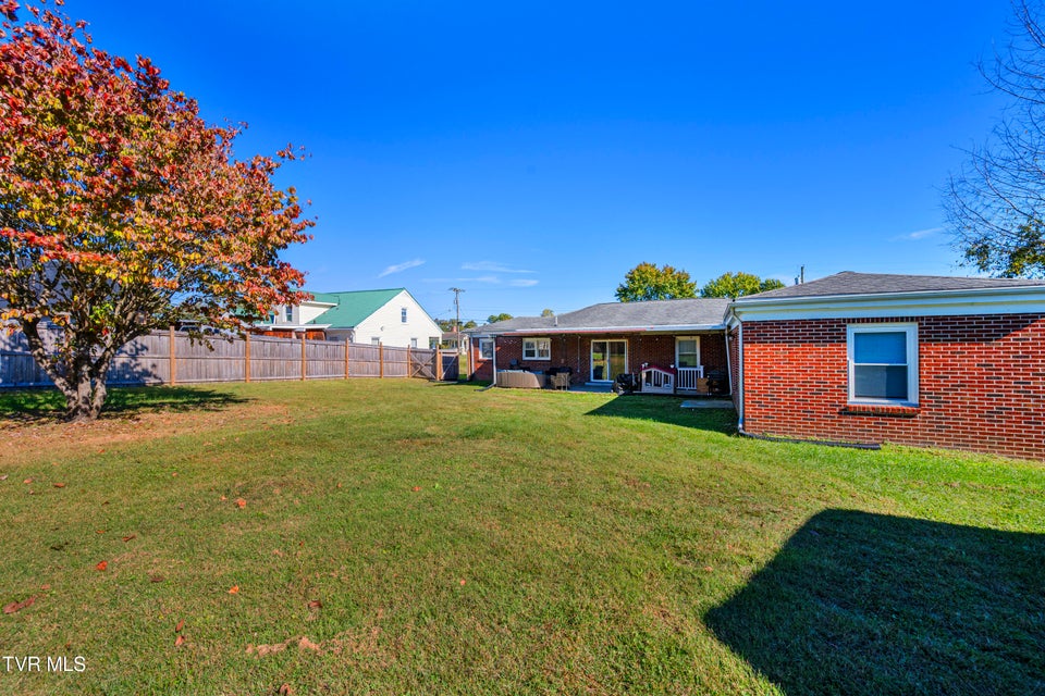 Photo #31: 1520 Tremont Avenue