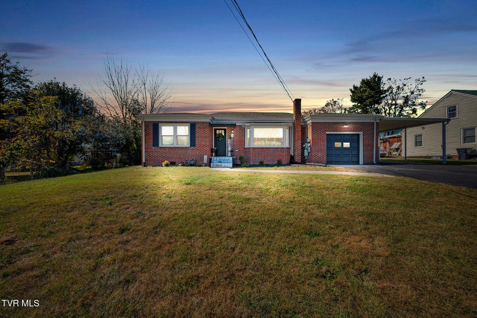 Photo #33: 1520 Tremont Avenue