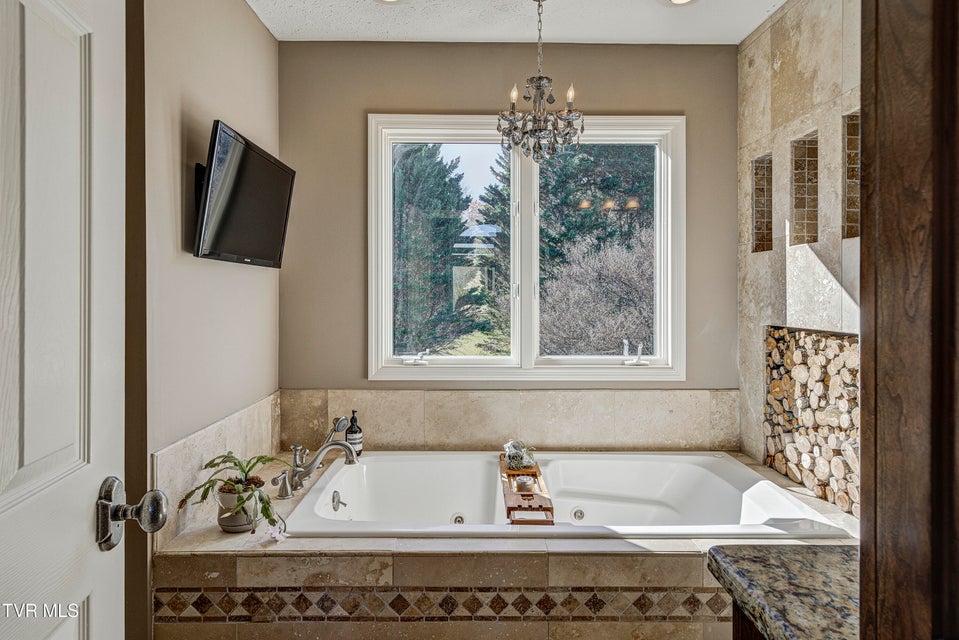 Photo #54: 217 Lake Meadow Drive