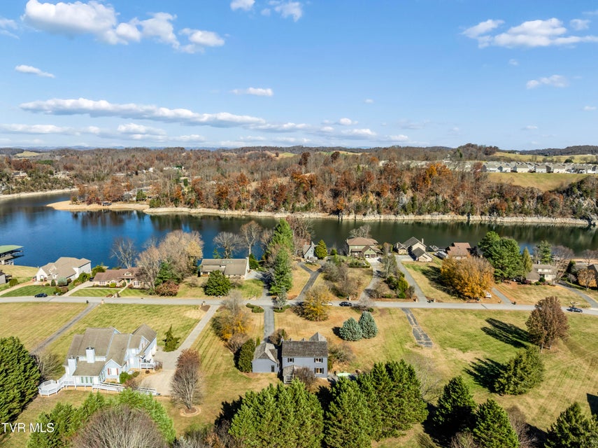 Photo #94: 217 Lake Meadow Drive