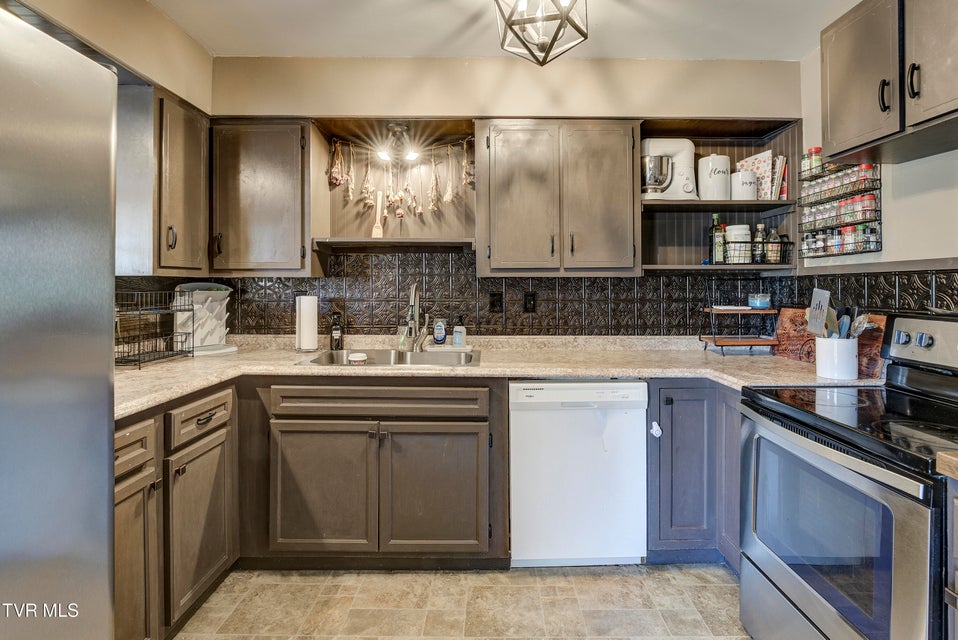 Photo #8: 13 Runion Way