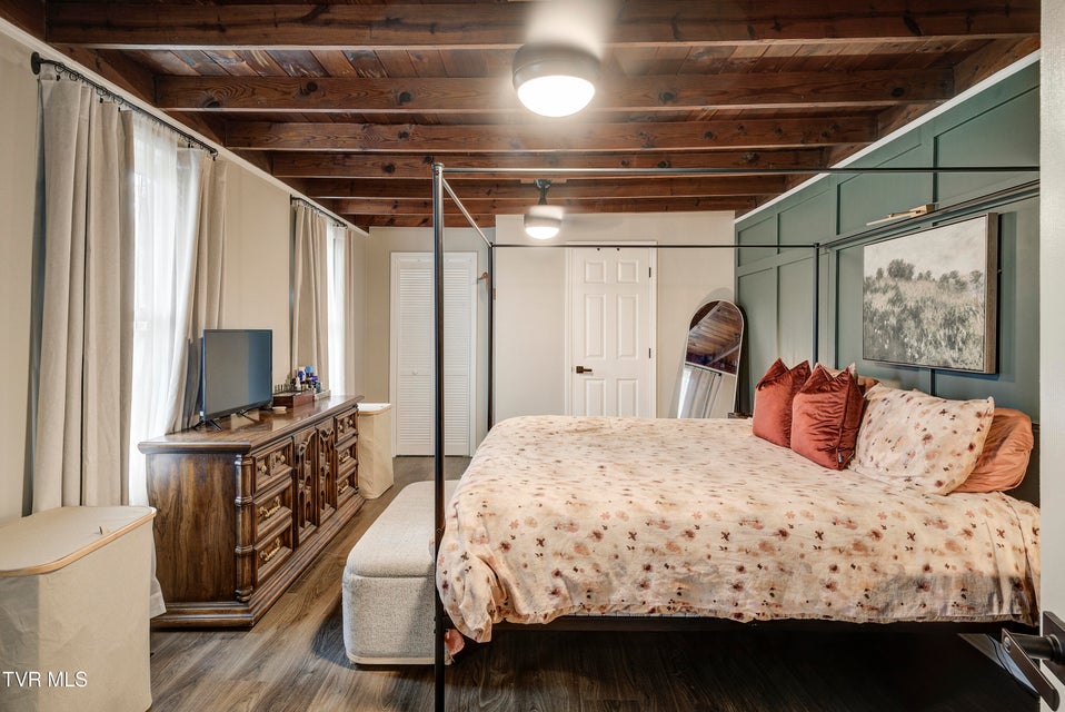 Photo #28: 107 Neal Drive