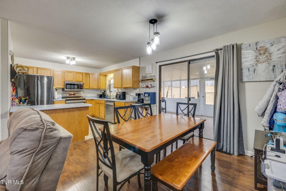 Photo #9: 3200 Buckingham Drive