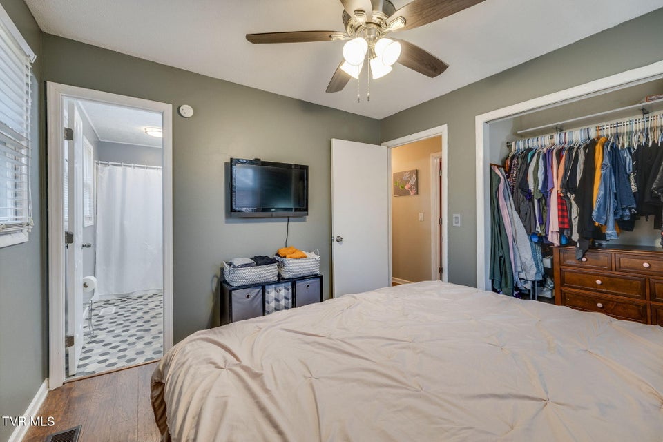 Photo #16: 3200 Buckingham Drive