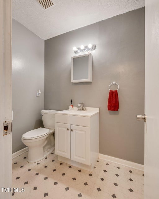 Photo #19: 3200 Buckingham Drive