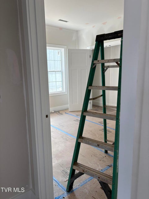 Photo #9: 616 Pine Street