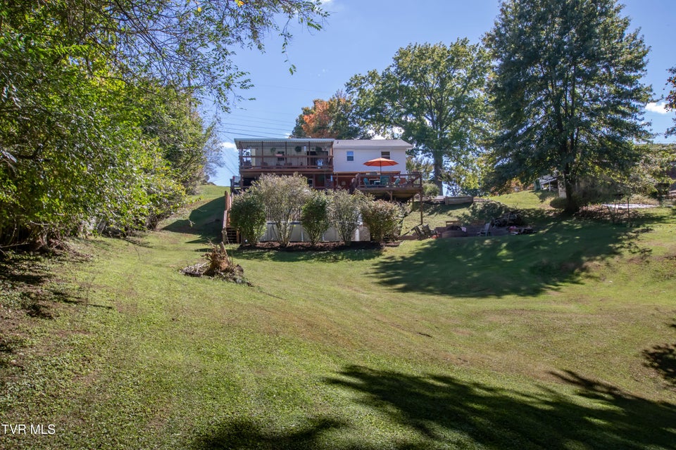 Photo #15: 203 Hilltop Drive