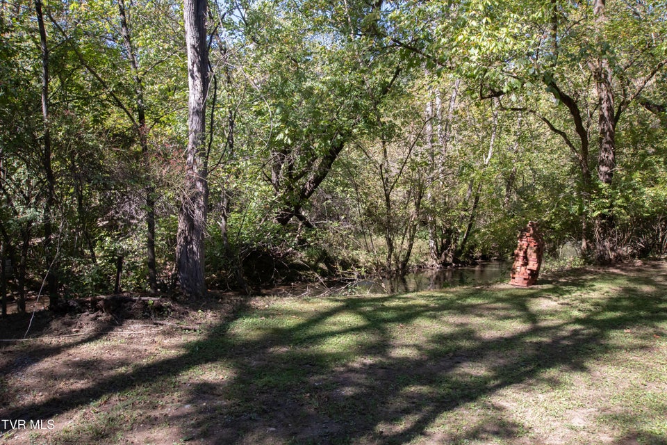 Photo #10: 203 Hilltop Drive