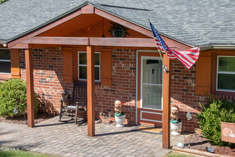 Photo #5: 203 Hilltop Drive