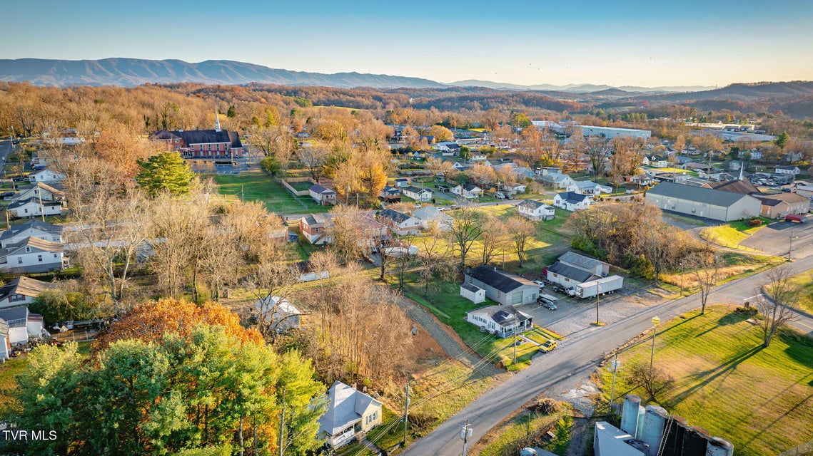 Photo #10: 544 Oakwood Street