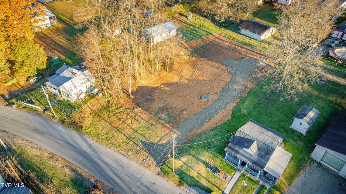 Photo #17: 544 Oakwood Street