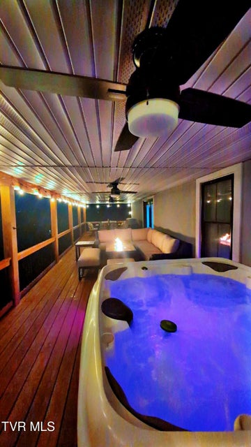 Photo #10: 1148 Biltmore Place