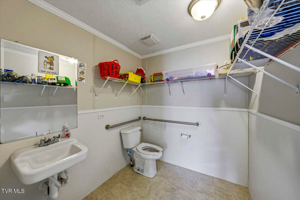 Photo #36: 330 Dumplin Valley Road