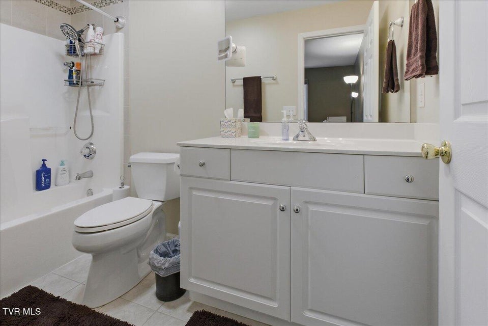 Photo #37: 30 Pepper Ridge Court