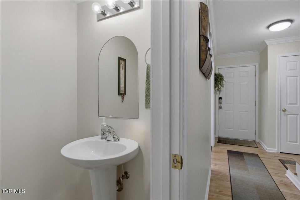 Photo #22: 30 Pepper Ridge Court