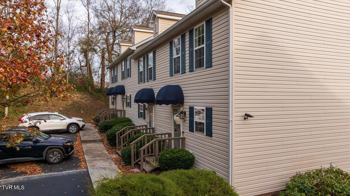 Photo #60: 30 Pepper Ridge Court