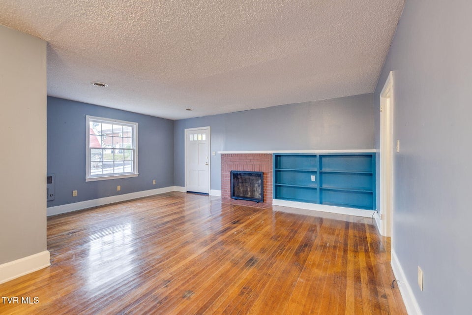 Photo #9: 813 Haynes Street