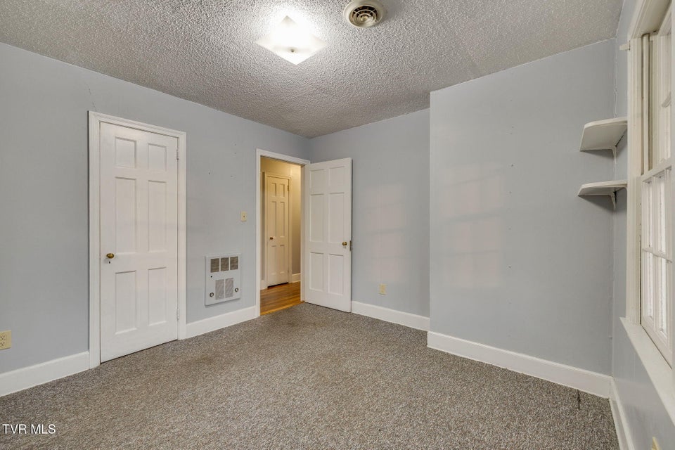 Photo #18: 813 Haynes Street