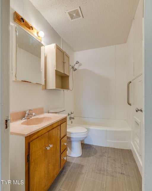 Photo #19: 813 Haynes Street