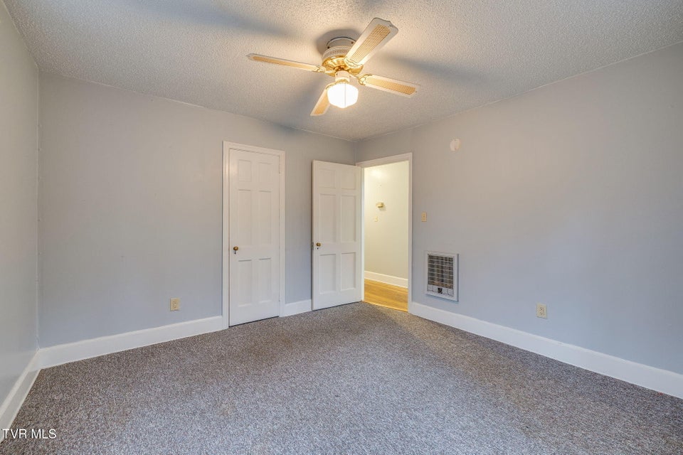 Photo #22: 813 Haynes Street