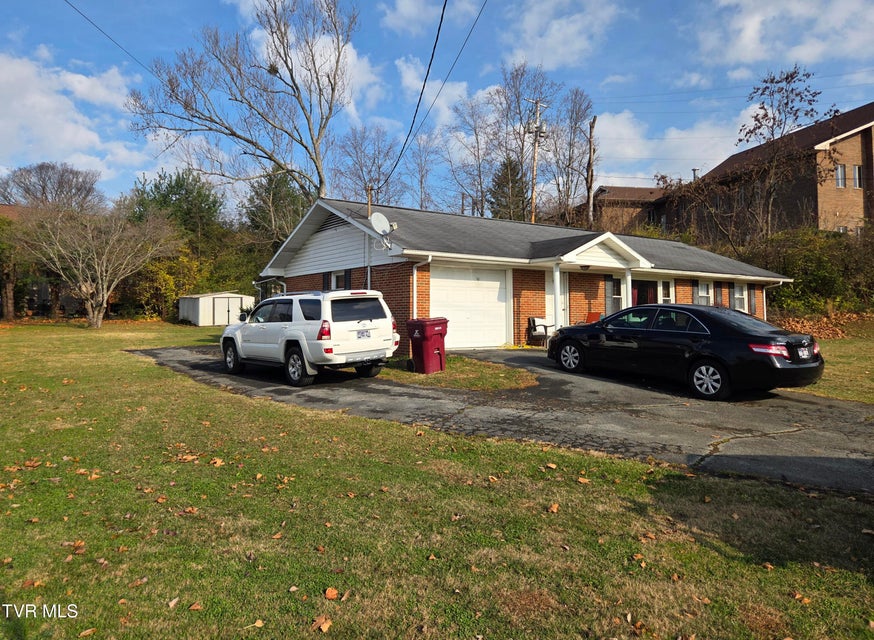 Photo #35: 1914 Oakland Avenue