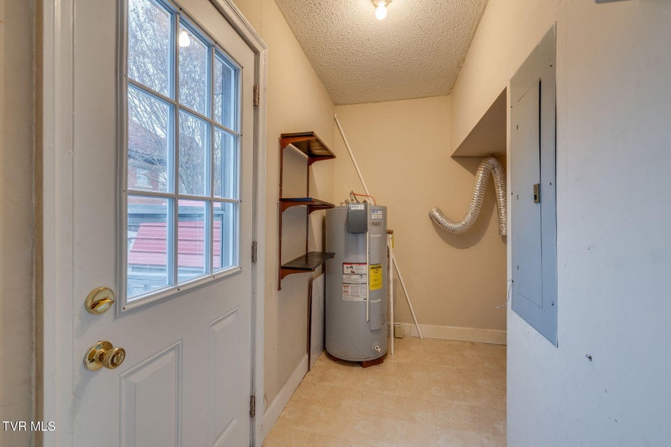 Photo #23: 813 Haynes Street