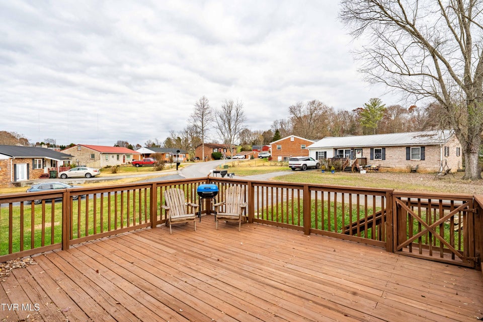 Photo #6: 121 Valley Circle