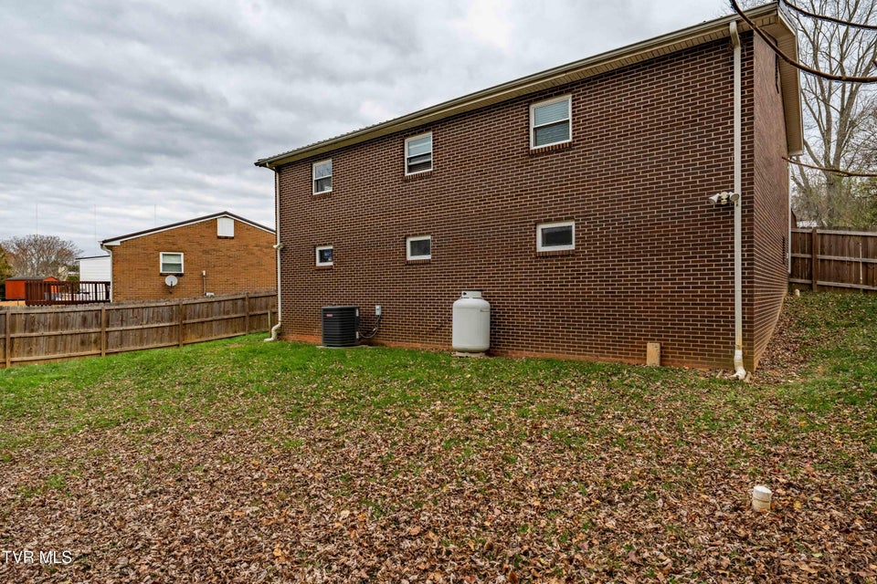 Photo #13: 121 Valley Circle