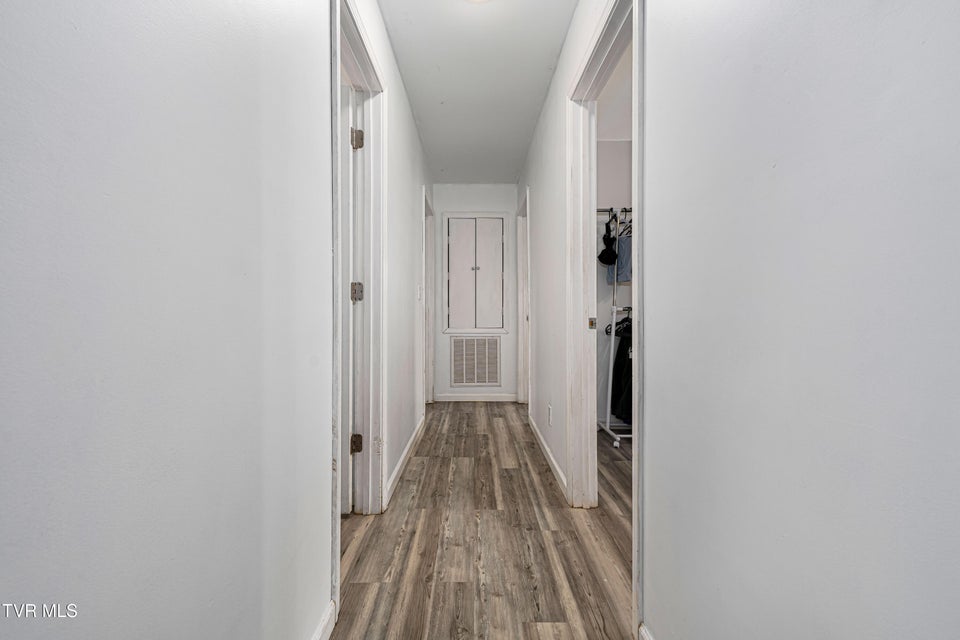 Photo #26: 121 Valley Circle