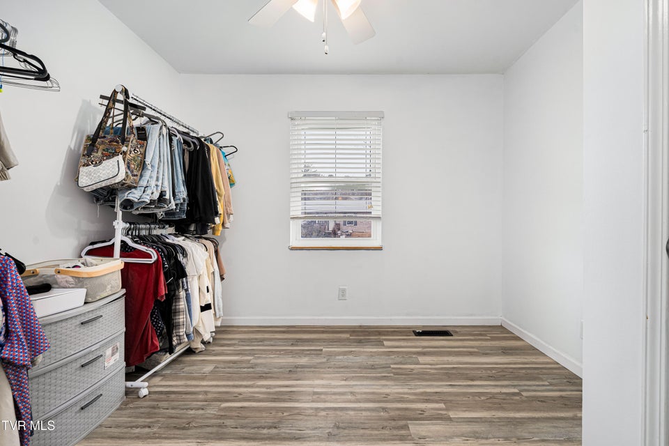 Photo #27: 121 Valley Circle