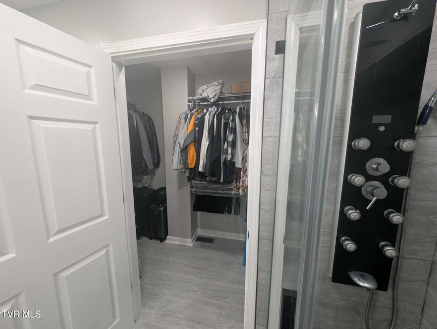 Photo #25: 1148 Biltmore Place