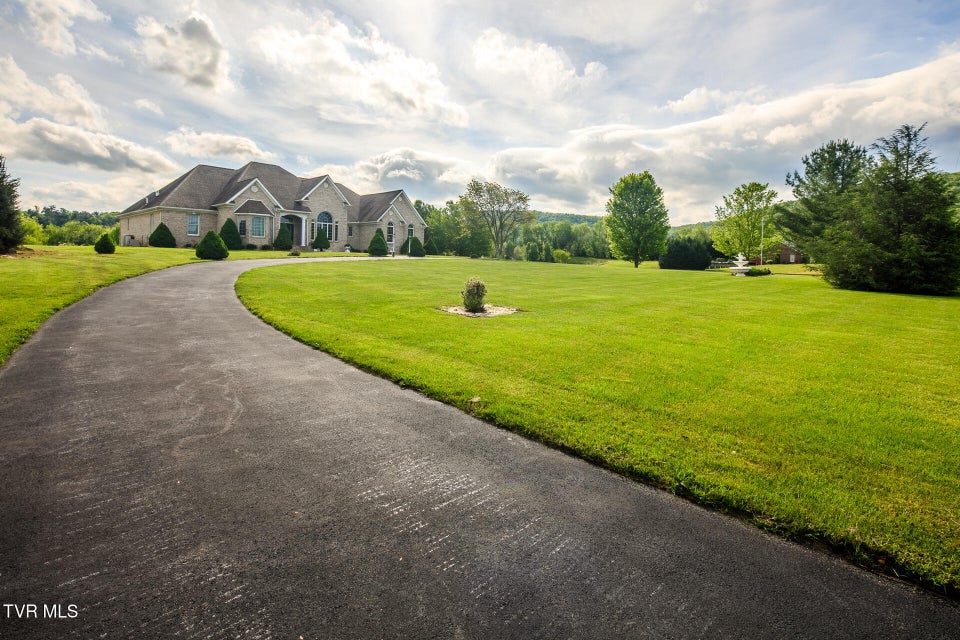 Photo #2: 1738 Harbin Hill Road