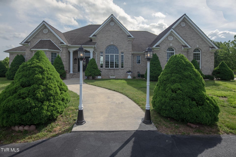 Photo #4: 1738 Harbin Hill Road