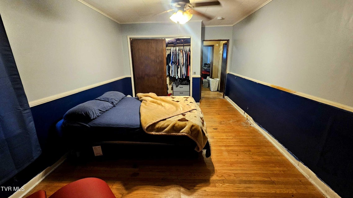 Photo #13: 604 Blondell Avenue