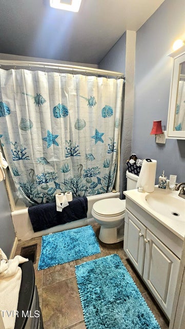 Photo #14: 604 Blondell Avenue