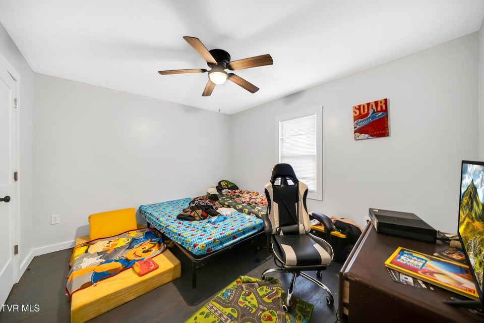 Photo #12: 1658 Echo Court